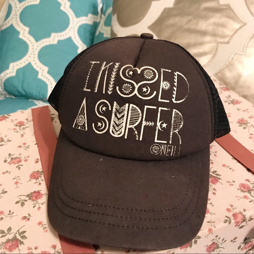⚡️ $5 Flash | O’Neill Black Mesh SnapBack